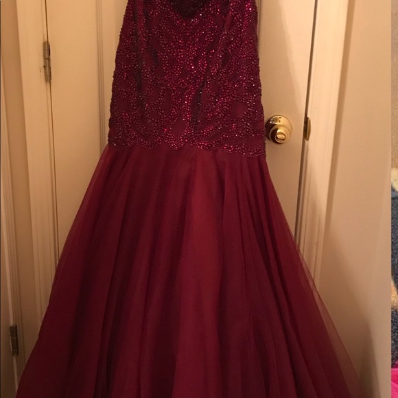 Alyce Prom dress - Picture 3 of 3